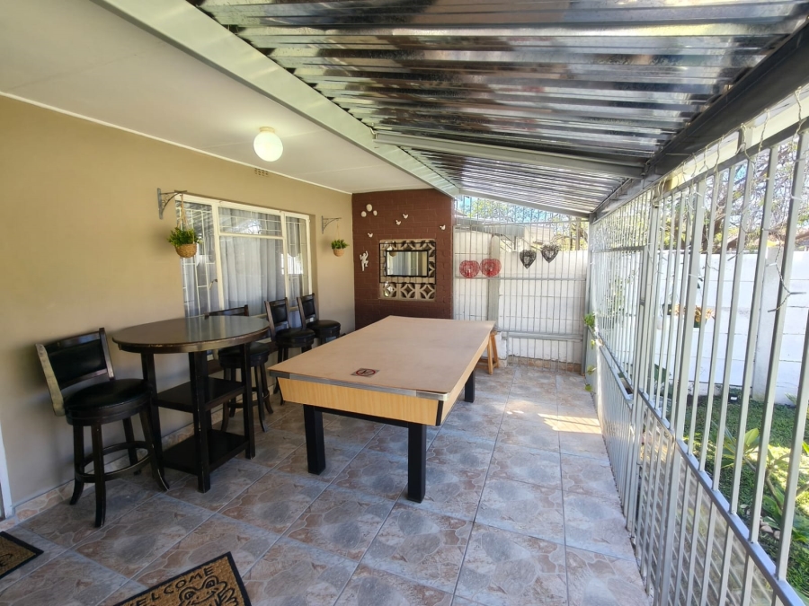 3 Bedroom Property for Sale in Protea Park North West